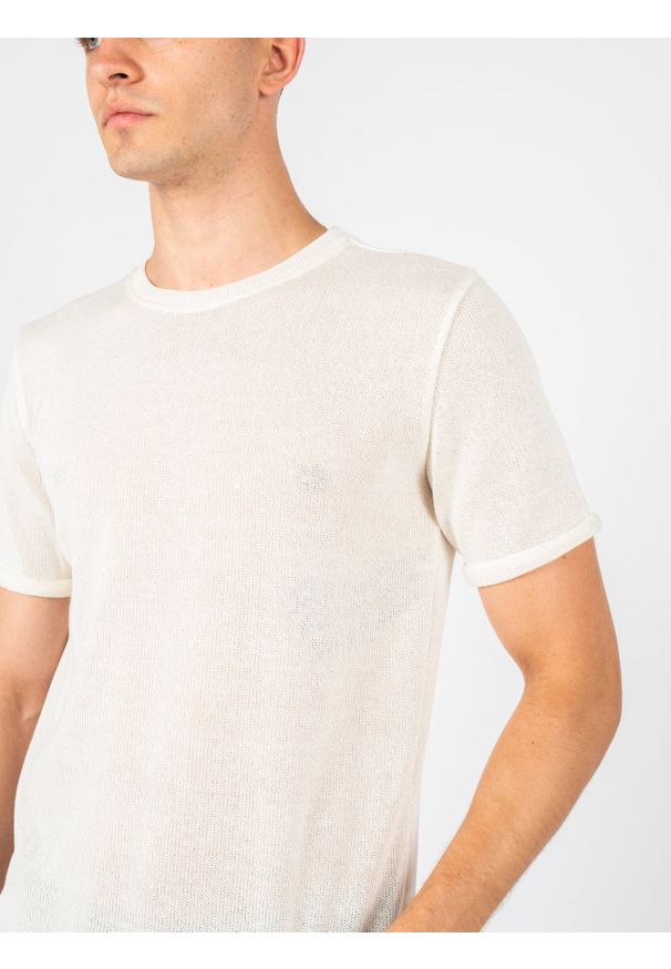 Xagon Man T-Shirt | P23 082 JX 2364 | Mężczyzna | Kremowy. Okazja: na co dzień. Kolor: kremowy. Materiał: akryl, bawełna. Styl: casual