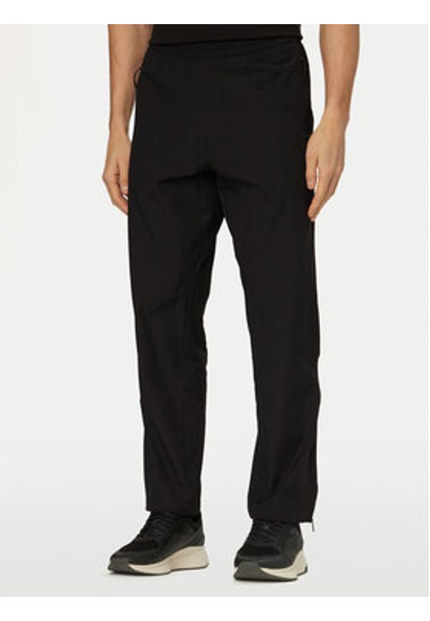 BOSS Dres PS Spirit70 50559979 Czarny Regular Fit. Kolor: czarny. Materiał: syntetyk