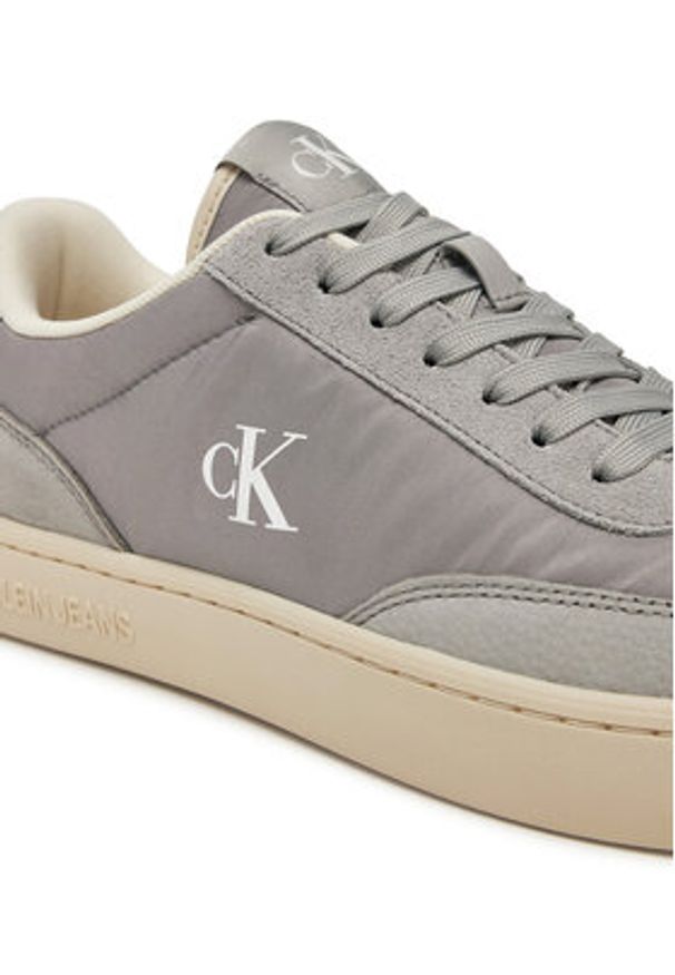 Calvin Klein Jeans Sneakersy Classic Cupsole In Tc YM0YM01194 Szary. Kolor: szary. Materiał: skóra, zamsz