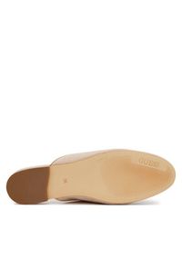 Guess Klapki FLJBOMSUE06 Beżowy. Kolor: beżowy. Materiał: skóra