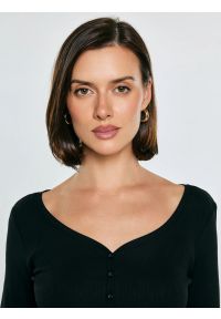 Big-Star - Bluzka damska z prążkowanej dzianiny czarna Nathalie 906. Kolor: czarny. Materiał: prążkowany, dzianina. Długość rękawa: długi rękaw. Długość: długie. Wzór: aplikacja. Styl: elegancki #7