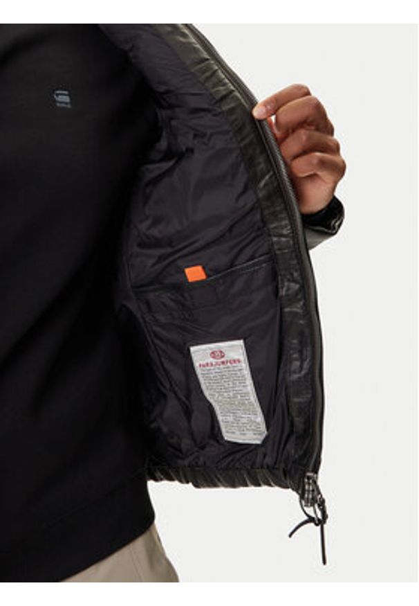 Parajumpers Kurtka skórzana Ernie 25WMPMJKLE02 Czarny Slim Fit. Kolor: czarny. Materiał: skóra