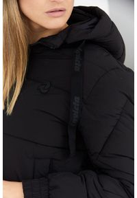 Invicta - INVICTA Czarna puchowa kurtka damska Isidore z kapturem, Rozmiar L. Typ kołnierza: kaptur. Kolor: czarny. Materiał: puch #4