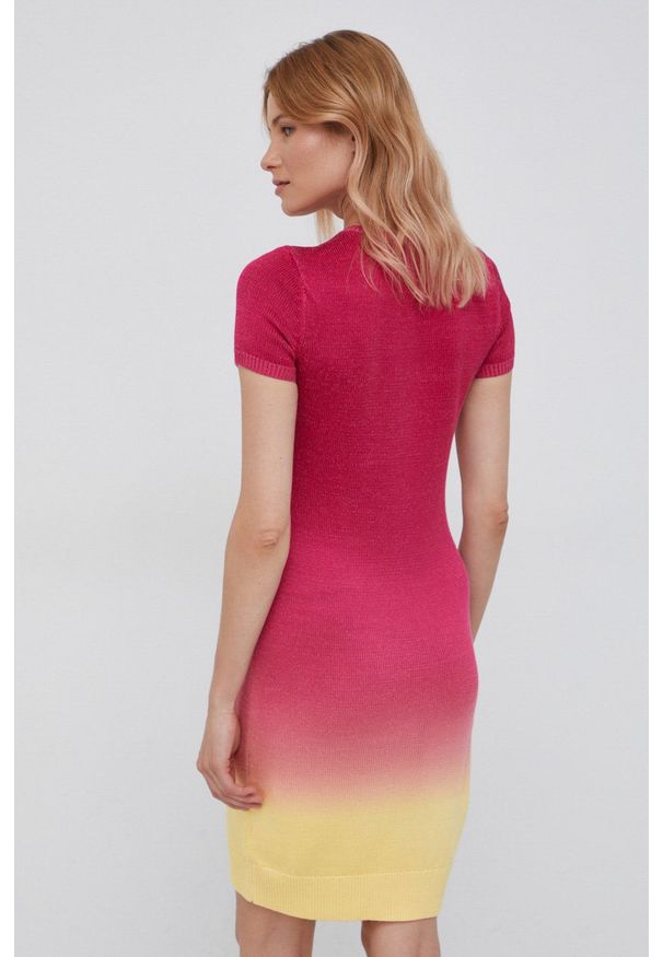 Lauren Ralph Lauren sukienka mini dopasowana. Materiał: dzianina. Długość rękawa: krótki rękaw. Typ sukienki: dopasowane. Długość: mini