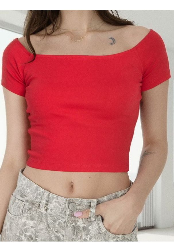Sinsay - Crop top z krótkim rękawem - czerwony. Kolor: czerwony. Długość rękawa: krótki rękaw. Długość: krótkie