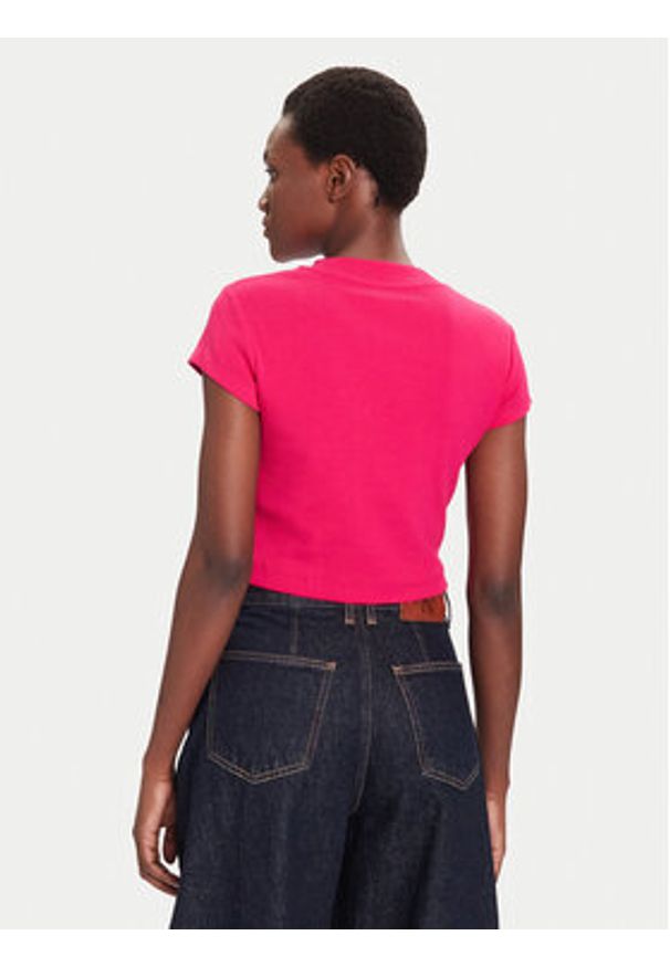 Calvin Klein Jeans T-Shirt LV047AB802 Różowy Regular Fit. Kolor: różowy. Materiał: bawełna