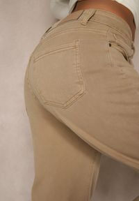 Renee - Beżowe Bawełniane Jeansy Regular Waist z Szerokimi Nogawkami Nindria. Okazja: na spotkanie biznesowe. Kolor: beżowy. Styl: klasyczny, biznesowy, elegancki #3