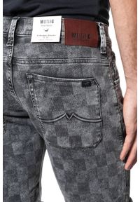 Mustang - SPODENKI MUSTANG 5-Pocket-Shorts 1009594 4000 45. Materiał: jeans. Wzór: kratka #4