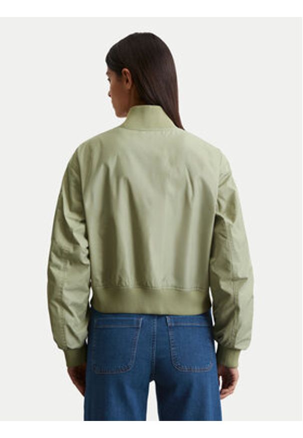 Marc O'Polo Kurtka bomber 506 1270 70033 Zielony Regular Fit. Typ kołnierza: polo. Kolor: zielony. Materiał: syntetyk