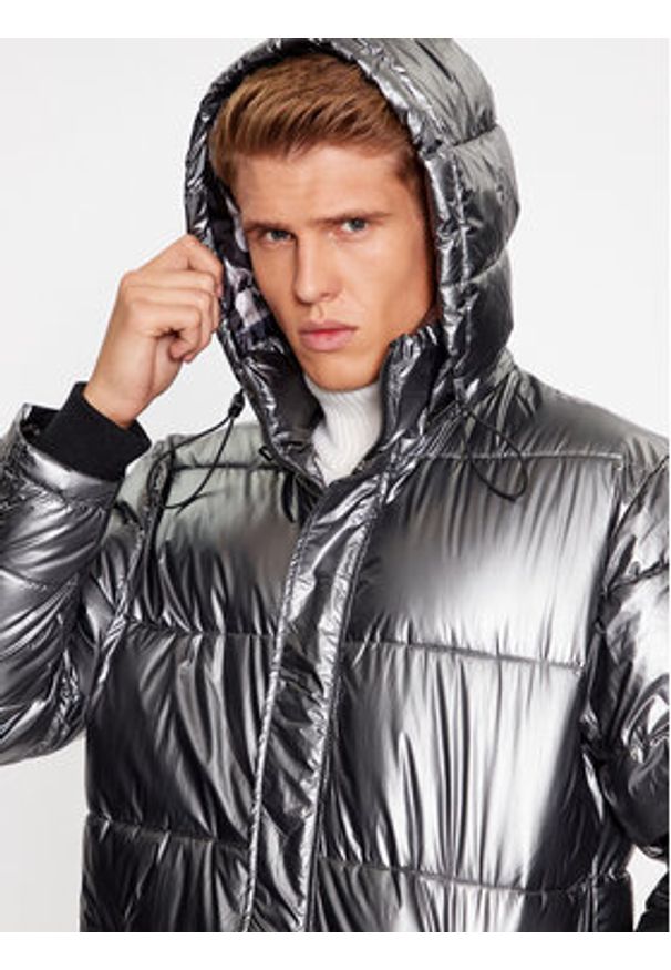 Guess Kurtka puchowa M3BL43 WEHC0 Kolorowy Regular Fit. Kolor: srebrny. Materiał: syntetyk, puch. Wzór: kolorowy