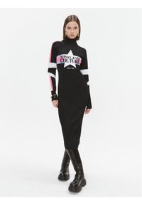 Versace Jeans Couture Sukienka dzianinowa 75HAOM51 Czarny Regular Fit. Kolor: czarny. Materiał: wiskoza #1