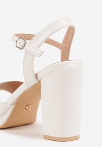 Born2be - Białe Sandały VICES na Słupku i Platformie z Wkładką ze Skóry Naturalnej Azimara. Okazja: na randkę, na ślub cywilny, na wesele. Zapięcie: pasek. Kolor: biały. Materiał: skóra. Obcas: na platformie. Styl: wizytowy #2
