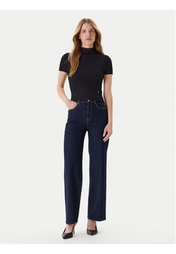 Guess Sweter W5YR04 Z0040 Czarny Regular Fit. Kolor: czarny. Materiał: wiskoza