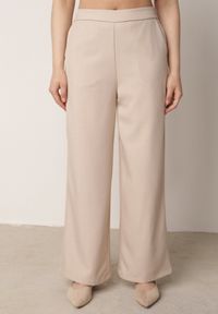 Born2be - Beżowy Komplet Garniturowy z Bawełną Spodnie i Kamizelka z Paskiem z Klamrą Danacine. Kolor: beżowy. Materiał: bawełna #5