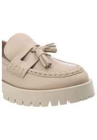 CheBello - Beżowe Mokasyny Chebello Wygodne Skórzane Buty. Okazja: na co dzień. Kolor: beżowy. Materiał: skóra. Sezon: lato, wiosna. Styl: casual, klasyczny, elegancki #4