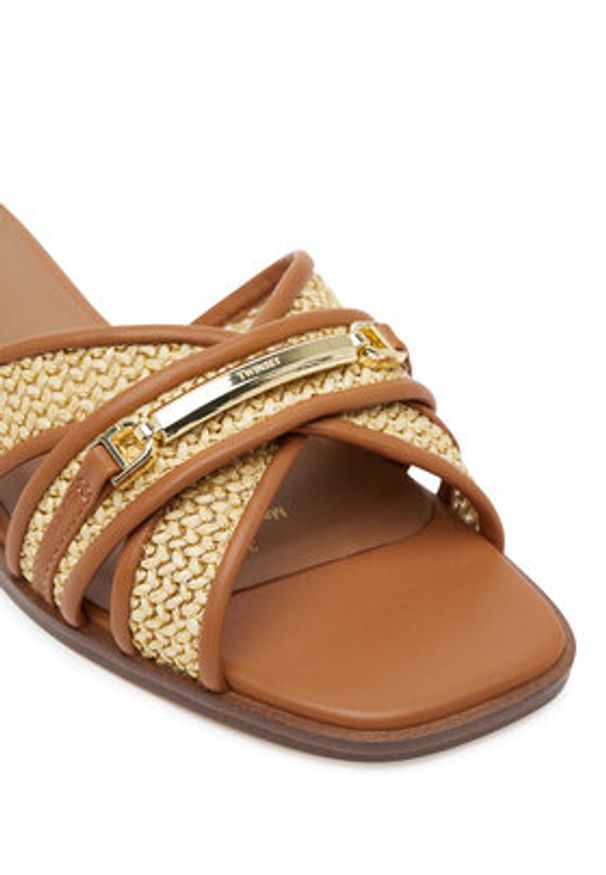 TwinSet - TWINSET Klapki 251TGT020 Brązowy. Kolor: brązowy. Materiał: syntetyk