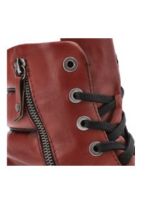 Czerwone Botki Rieker Ocieplane Obuwie Damskie. Okazja: na co dzień. Zapięcie: zamek. Kolor: czerwony. Materiał: skóra ekologiczna. Styl: casual, elegancki #9