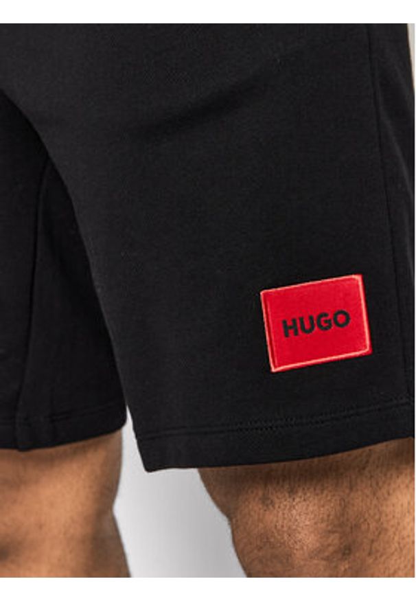 Hugo Szorty sportowe Diz222 50466196 Czarny Regular Fit. Kolor: czarny. Materiał: bawełna. Styl: sportowy