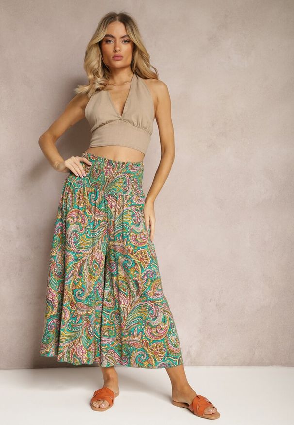 Renee - Zielone Spodnie Culottes z Bawełnianej Tkaniny Ozdobione Wzorem Paisley Gwinamas. Okazja: do pracy. Kolor: zielony. Materiał: bawełna, tkanina. Wzór: paisley, aplikacja