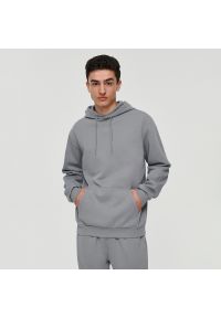 House - Gładka bluza z kapturem regular fit szara - Jasny szary. Typ kołnierza: kaptur. Kolor: szary. Wzór: gładki