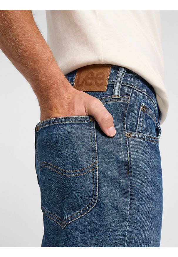 Lee - LEE MĘSKIE SPODNIE JEANSOWE LEE DAREN ZIP FLY REIGN 112363962. Okazja: na co dzień. Styl: casual, klasyczny