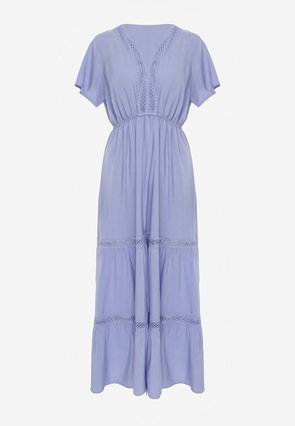 Renee - Jasnoniebieska Rozkloszowana Sukienka Maxi z Gumką w Talii i Koronkowym Dekoltem Cheteia. Kolor: niebieski. Materiał: koronka. Sezon: wiosna, lato. Długość: maxi