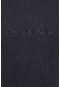 Calvin Klein Jeans bluza bawełniana męska kolor czarny z kapturem gładka. Typ kołnierza: kaptur. Kolor: czarny. Materiał: bawełna. Wzór: gładki