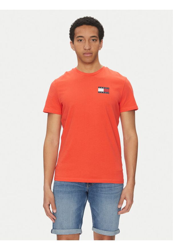 Tommy Jeans T-Shirt Essential DM0DM20740 Pomarańczowy Slim Fit. Kolor: pomarańczowy. Materiał: bawełna