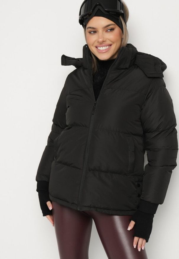 Born2be - Czarna Pudełkowa Kurtka Pikowana z Kapturem Anena. Typ kołnierza: kaptur. Kolor: czarny. Styl: elegancki