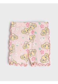 Sinsay - Szorty z kontrastowym wykończeniem z nadrukiem The Lion King - różowy. Kolor: różowy. Wzór: nadruk #1