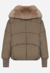 Born2be - Ciemnozielona Pikowana Kurtka z Futrzanym Kołnierzem z Możliwością Odpięcia Malatila. Okazja: do pracy, na spacer. Kolor: zielony. Materiał: futro. Długość rękawa: długi rękaw. Długość: długie. Sezon: zima. Styl: klasyczny, elegancki #2