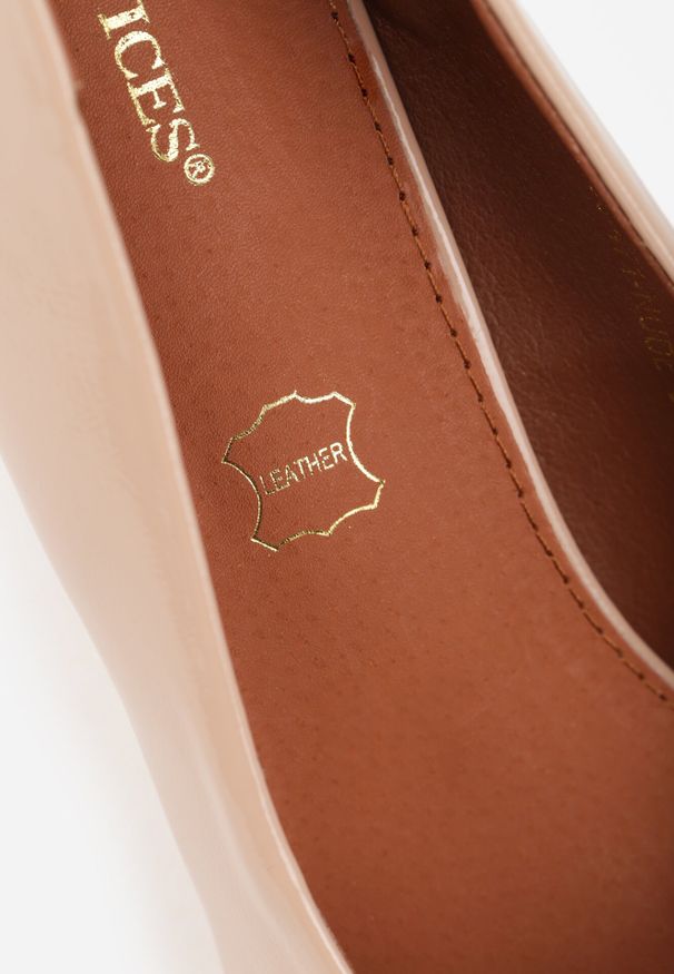 Born2be - Beżowe Szpilki Vices na Klepsydrowym Obcasie ze Skórzaną Wkładką Witene. Okazja: do pracy, na spotkanie biznesowe. Kolor: beżowy. Materiał: skóra. Obcas: na obcasie. Styl: wizytowy, biznesowy. Wysokość obcasa: średni