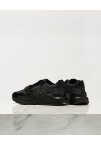 Burberry - BURBERRY - Sneakersy z monogramem. Zapięcie: rzepy. Kolor: czarny. Materiał: guma, materiał. Wzór: aplikacja, nadruk #8