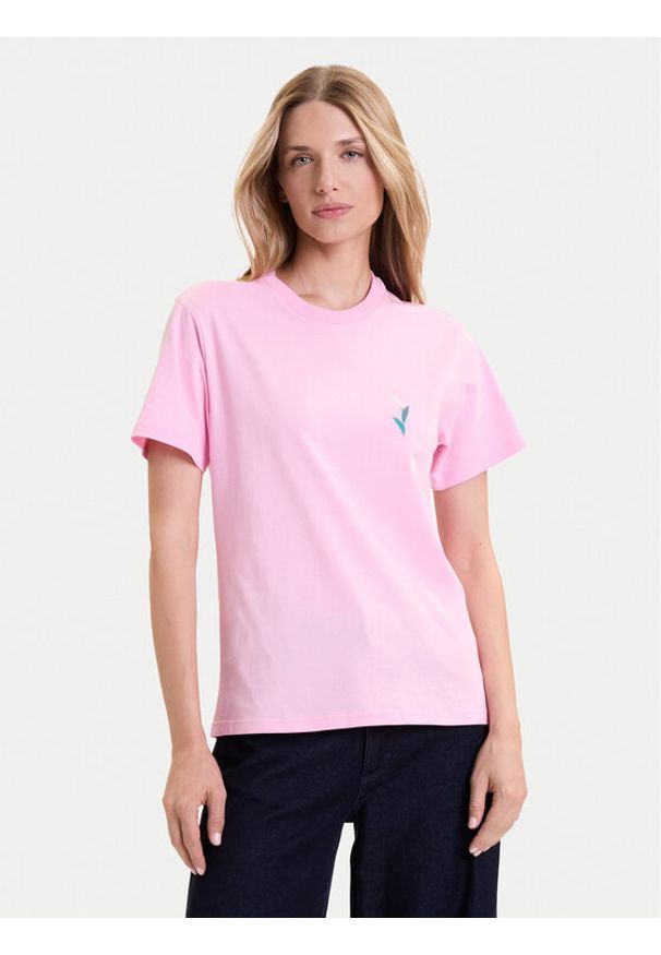 Adidas - adidas T-Shirt House of Tiro Graphic JV8524 Różowy Regular Fit. Kolor: różowy. Materiał: bawełna