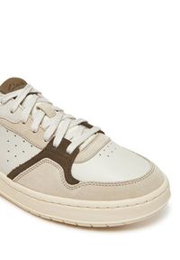 Clarks Sneakersy Courtlite2 Lo 26181287 Beżowy. Kolor: beżowy. Materiał: skóra, zamsz #4