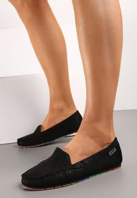 Born2be - Czarne Mokasyny Amenopia. Nosek buta: okrągły. Kolor: czarny. Materiał: jeans, len. Szerokość cholewki: normalna. Wzór: ażurowy, aplikacja, kolorowy. Styl: klasyczny #1