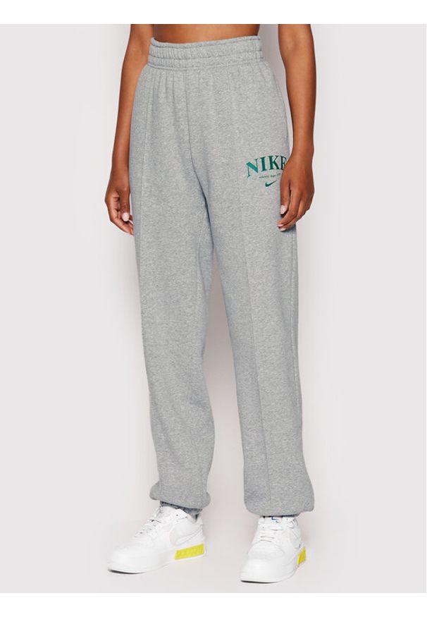 Spodnie dresowe Nike. Kolor: szary. Materiał: dresówka