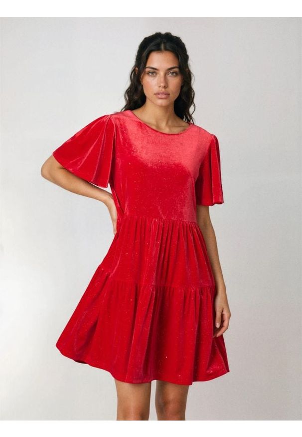 Sinsay - Sukienka bombka z połyskującą aplikacją - czerwony. Kolor: czerwony. Wzór: aplikacja. Typ sukienki: bombki
