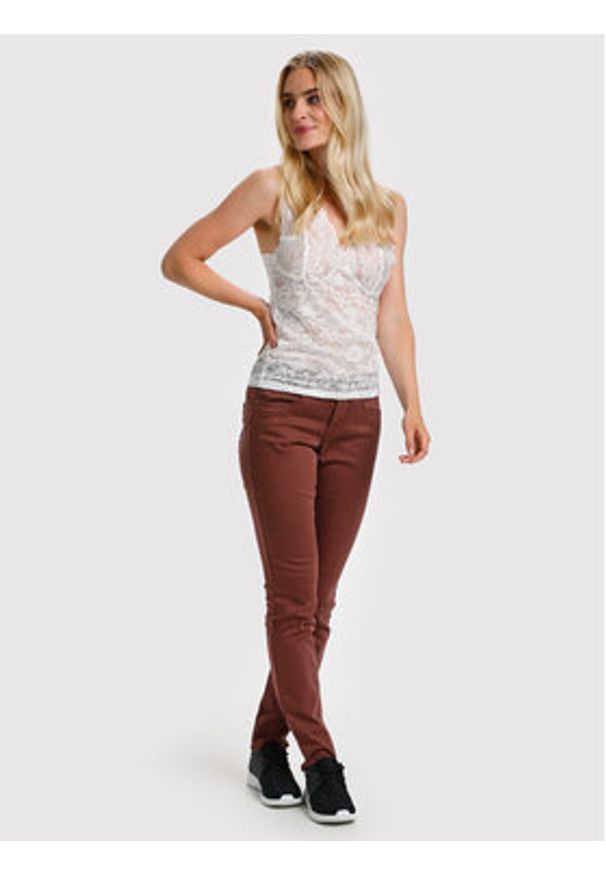 Cream Top Glaze 10604095 Biały Regular Fit. Kolor: biały. Materiał: syntetyk