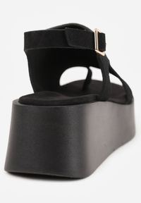 Renee - Czarne Sandały Japonki z Paskiem na Palec na Grubej Podeszwie z Koturnem Tibas. Okazja: na co dzień. Zapięcie: pasek. Kolor: czarny. Materiał: len. Sezon: lato. Obcas: na koturnie. Styl: casual #2