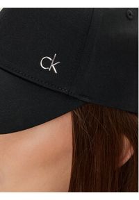 Calvin Klein Czapka z daszkiem K60K613102 Czarny. Kolor: czarny. Materiał: bawełna, materiał #2