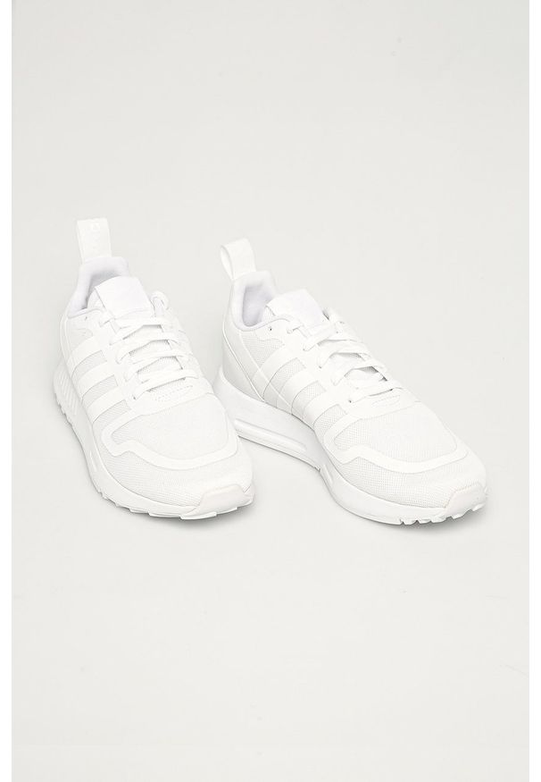 adidas Originals - Buty Multix. Nosek buta: okrągły. Zapięcie: sznurówki. Kolor: biały. Materiał: guma