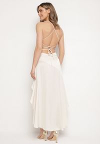 Born2be - Jasnobeżowa Asymetryczna Sukienka Vices z Odkrytymi Plecami i Gorsetowym Wiązaniem Natifalia. Typ kołnierza: dekolt gorset. Kolor: beżowy. Typ sukienki: asymetryczne, gorsetowe. Styl: elegancki #5