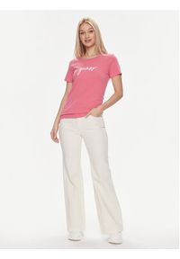 Guess T-Shirt Carrie O4RM09 KBBU1 Biały Regular Fit. Kolor: różowy. Materiał: bawełna