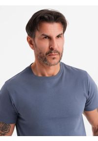 Ombre Clothing - T-shirt męski klasyczny bawełniany BASIC - niebieski denim V7 OM-TSBS-0236 - XXL. Okazja: na co dzień. Kolor: niebieski. Materiał: denim, bawełna. Styl: klasyczny