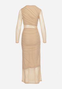 Born2be - Beżowa Dopasowana Sukienka Maxi z Siateczki Stolisse. Okazja: na imprezę. Kolor: beżowy. Materiał: wiskoza. Typ sukienki: proste. Styl: elegancki, klasyczny. Długość: maxi #7