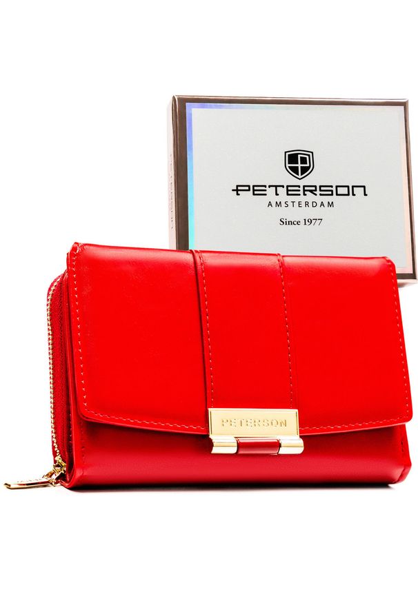Czerwony, poziomy portfel damski wykonany ze skóry ekologicznej - Peterson. Kolor: czerwony. Materiał: skóra ekologiczna. Wzór: gładki