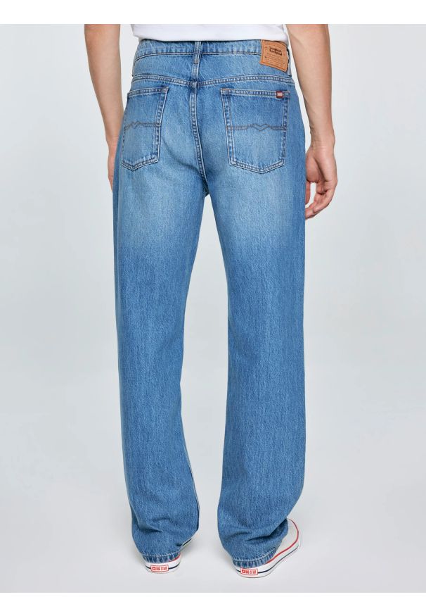 Big-Star - Jeansy męskie loose niebieskie Zack 324. Stan: podwyższony. Kolor: niebieski. Styl: vintage, klasyczny