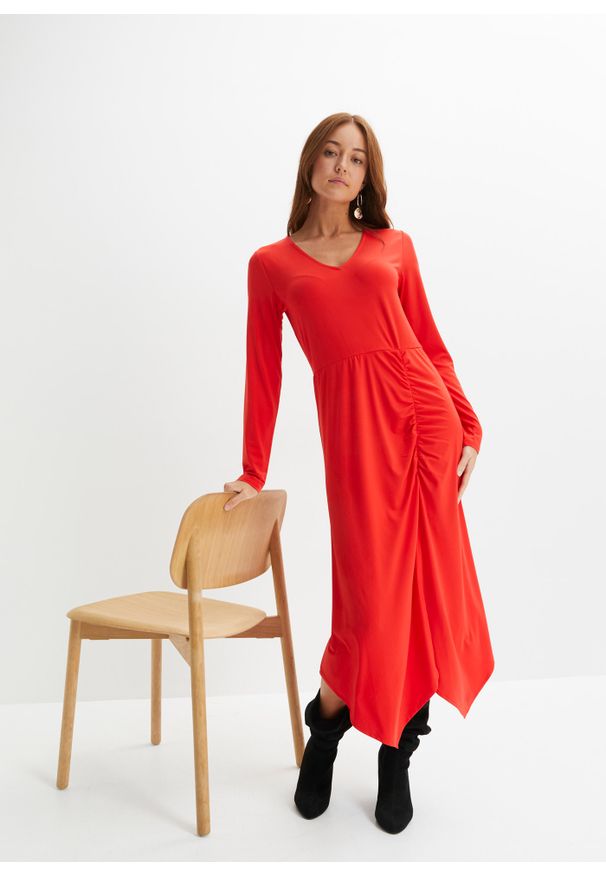 bonprix - Sukienka midi z poliestru z recyklingu. Kolor: czerwony. Materiał: poliester. Długość: midi