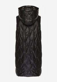 Renee - Czarna Długa Kamizelka Pikowana z Nieodpinanym Kapturem Semaea. Kolor: czarny. Materiał: prążkowany, jeans. Długość: długie. Styl: street #6